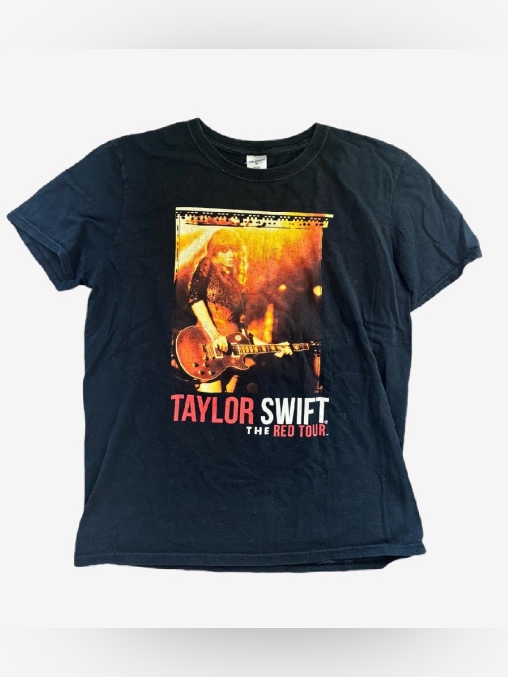 VINTAGE Taylor Swift Black Tee Red Tour